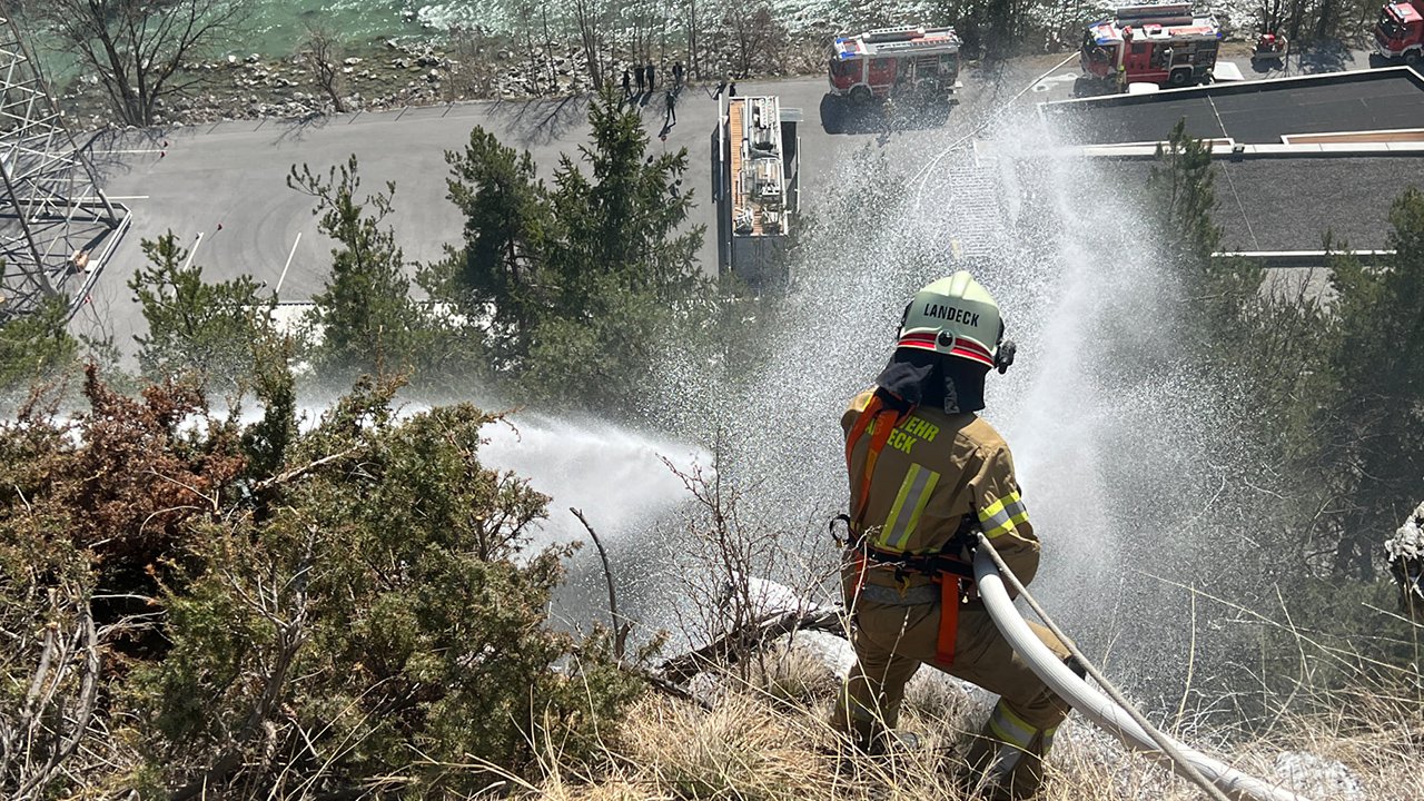 waldbrand-fliesser-au_11.jpg