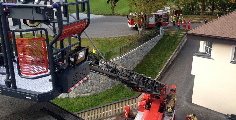 Dachstuhlbrand in Fließ durch Isolierungsarbeiten