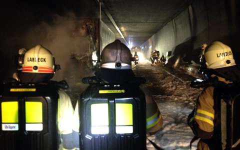 tunnelarlberg_lkw-brand-a04.jpg