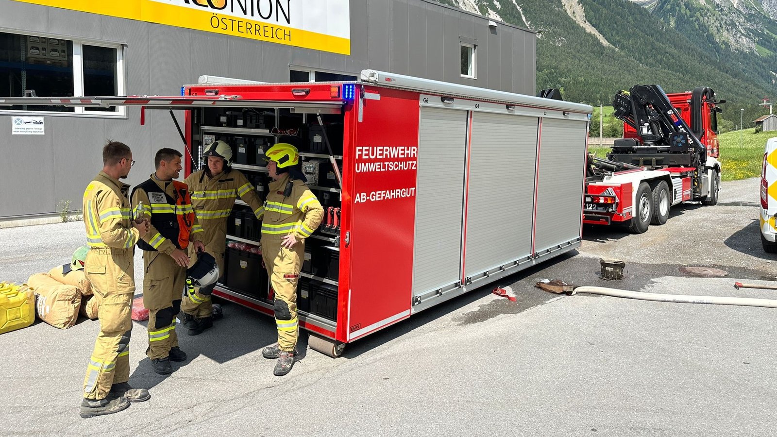 (c) FF-Landeck - Brand Gewerbe, Schnann (12).jpeg