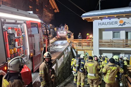 Unterstützung bei Gebäudebrand im Weiler Glitt (Gemeinde Kappl)