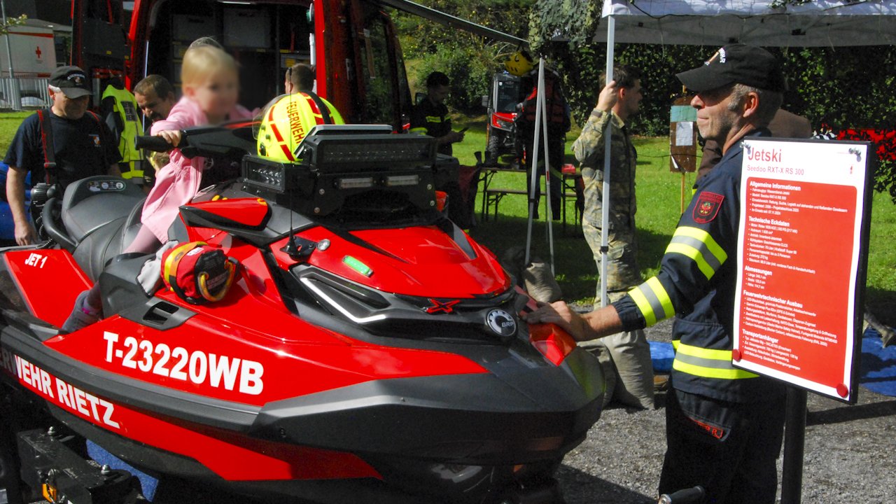Tag der offenen Tür - 150 Jahre Feuerwehr Landeck (26).JPG
