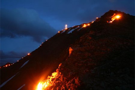 Herz-Jesu Bergfeuer