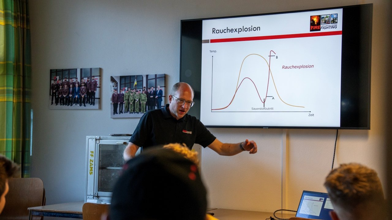 Echtbrandausbildung 2025, (c) Feuerwehr Landeck (12).jpg