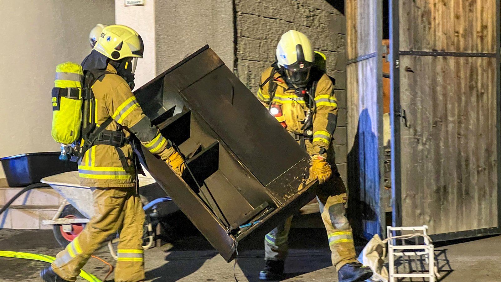 Wohnungsbrand in Fließ, (c) Feuerwehr Landeck (4).jpg