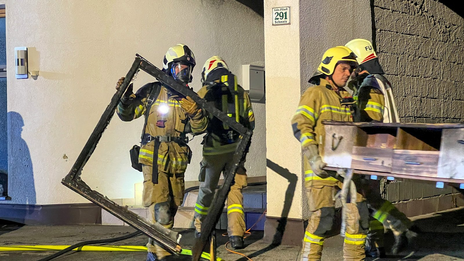 Wohnungsbrand in Fließ, (c) Feuerwehr Landeck (5).jpg