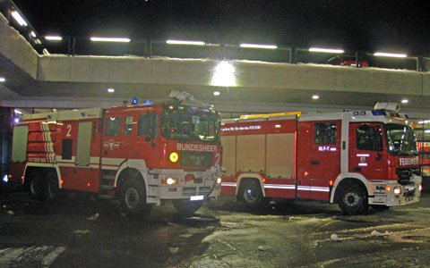 Flugübung für die Feuerwehr Landeck in der Pontlatzkaserne
