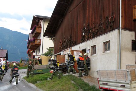 Feuer in einem Heustadel in Kauns