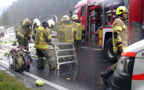 lkw-unfall_runser-au5.jpg