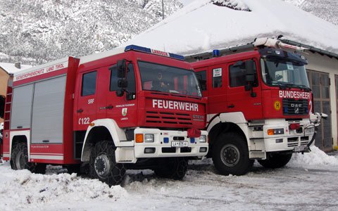 Flugübung für die Feuerwehr Landeck in der Pontlatzkaserne