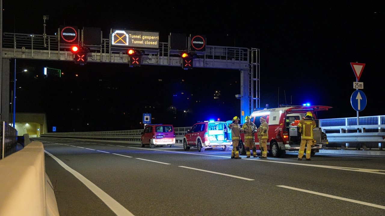 Tunnelübung - Perjen Tunnel, (c) Feuerwehr Landeck (25).jpg