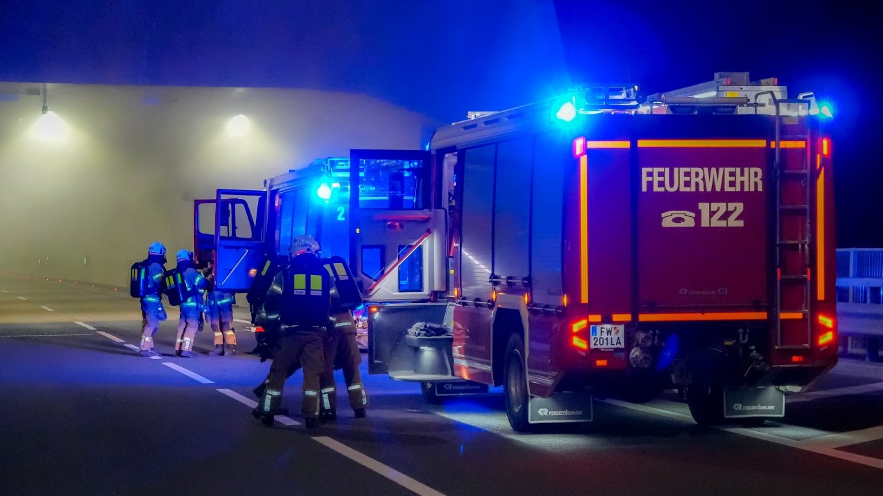 Tunnelübung - Perjen Tunnel, (c) Feuerwehr Landeck (18).jpg